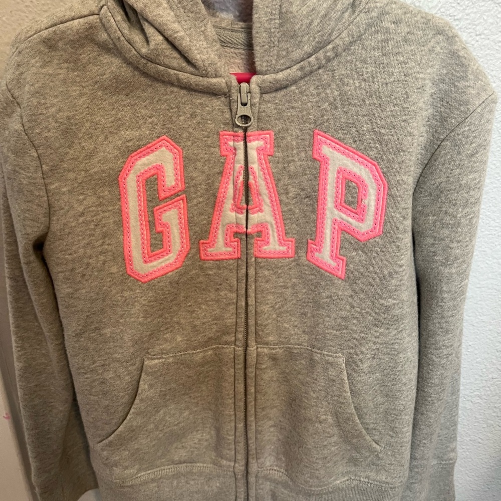 GAP kids size 6 zip up